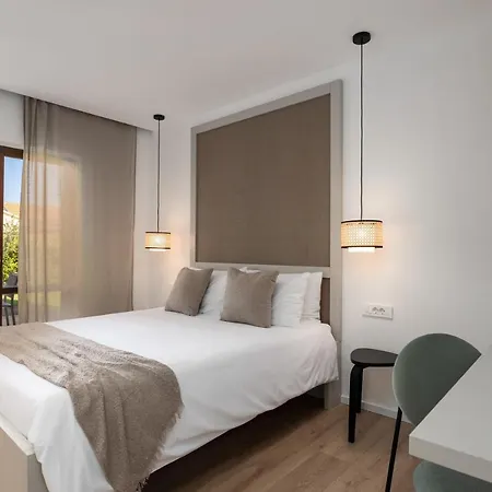 Upper Sea View ורסאר