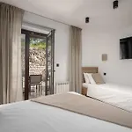 Upper Sea View Apartman *