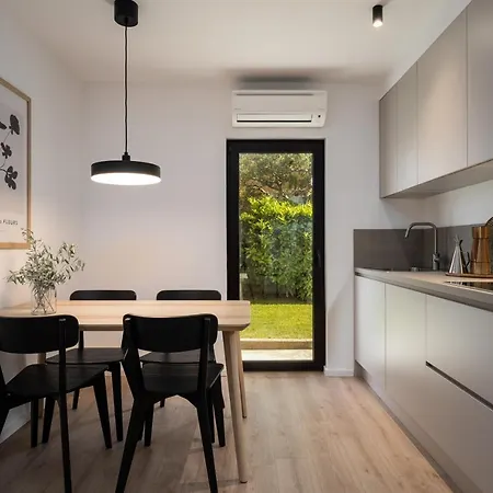Upper Sea View Apartment